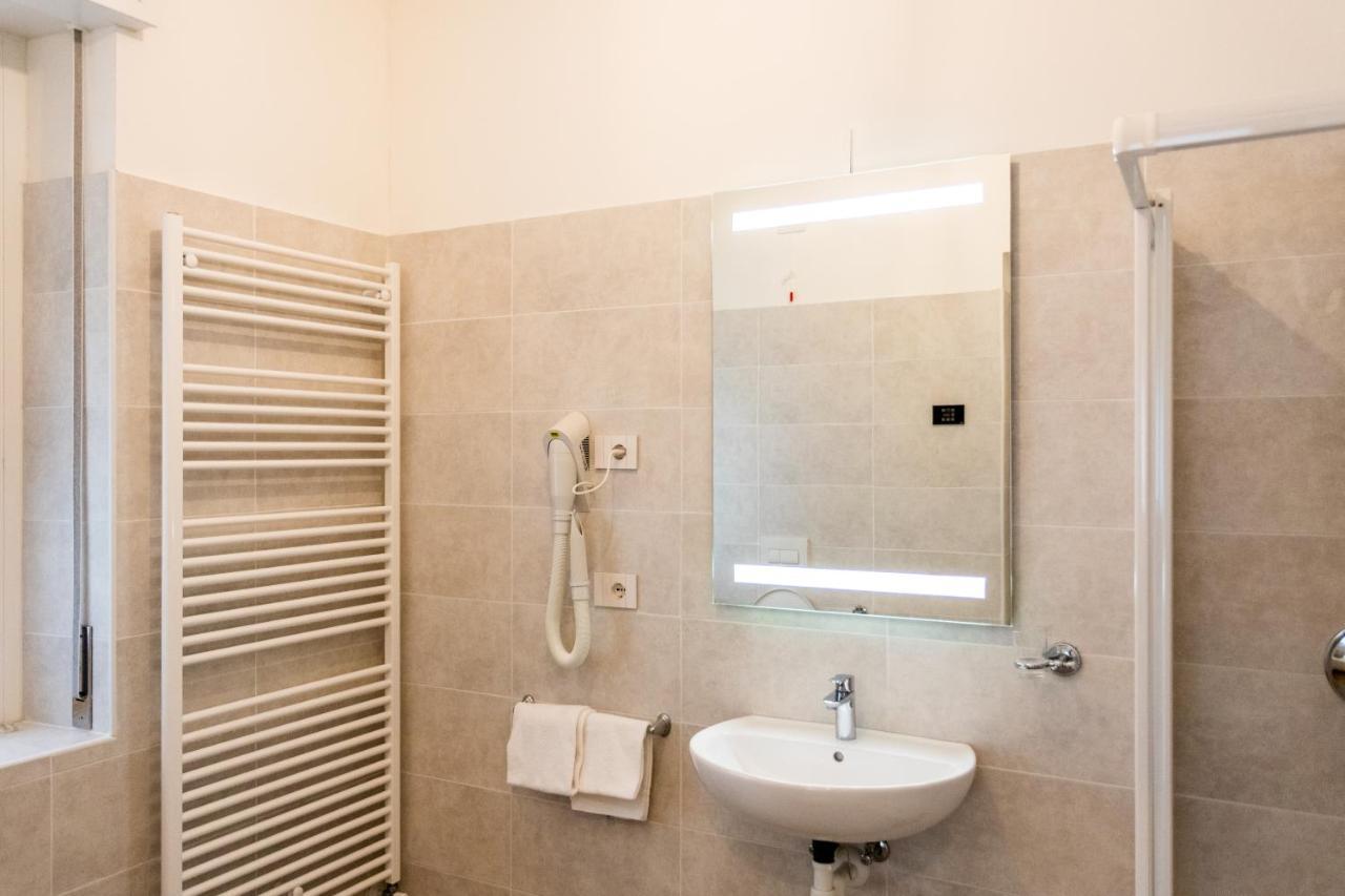 Casa San Paolo Rooms And Apartments เตรนโต ภายนอก รูปภาพ